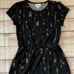 3 for $15! ⭐️LuLaRoe black and white arrow dress